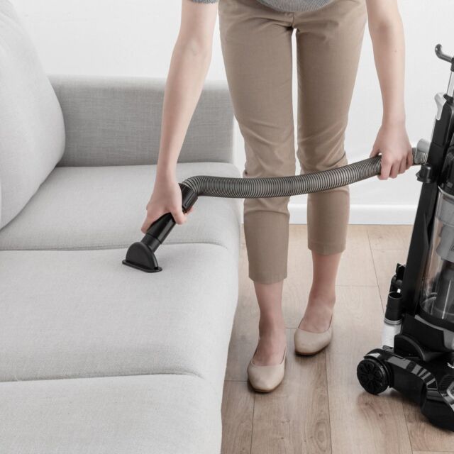Ewbank EW3002 Motion+ Reach Pet Bagless Upright Vacuum Cleaner